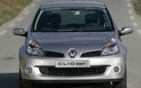 雷诺Clio RS轿车桌面壁纸