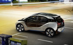 BMW i3轿车桌面壁纸