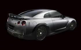 Wald Nissan GT-R跑车桌面壁纸