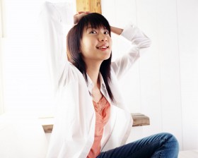 居家女人壁纸