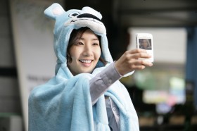 《猫：看见死亡的双眼》桌面壁纸[3000x2000]