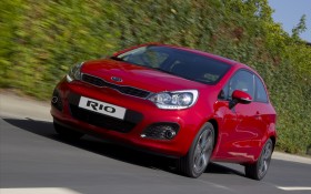 起亚 Kia Rio 3 Door 汽车桌面壁纸