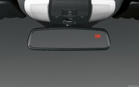 2011款梅赛德斯-奔驰C级轿车桌面壁纸