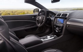 2012款捷豹XKR-S Convertible跑车桌面壁纸