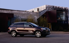 2012Audi Q7 （奥迪Q7）TDI汽车桌面壁纸