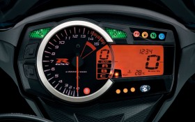 2012款铃木Suzuki GSX R1000摩托桌面壁纸