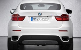2013款宝马M系 X6 M50d轿车桌面壁纸