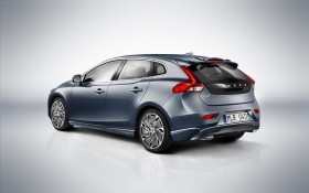 2013VOLVO 沃尔沃 V40汽车桌面壁纸