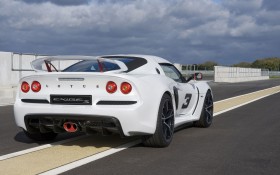 莲花Exige S跑车桌面壁纸