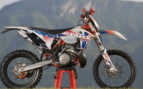 KTM 250 EXC越野摩托桌面壁纸