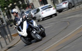 Piaggio Mp3 Yourban LT摩托桌面壁纸