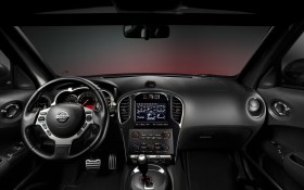 2012年Nissan 日产 Juke-R汽车桌面壁纸