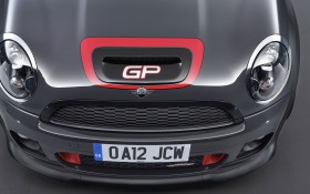 Mini John Cooper Works GP轿车桌面壁纸