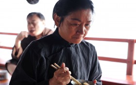 《浮城大亨》桌面壁纸
