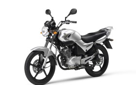 雅马哈 YBR 125摩托桌面壁纸[1680x1050]