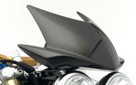 10款Triumph Speed Triple摩托桌面壁纸