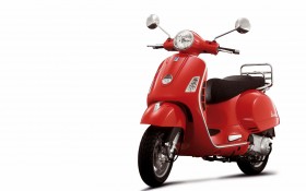 07款Vespa GTS 250摩托桌面壁纸