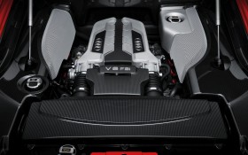 奥迪 R8 V10轿车桌面壁纸