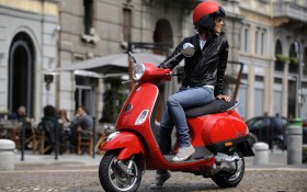 比亚乔Vespa LX桌面壁纸