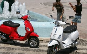 比亚乔Vespa S桌面壁纸