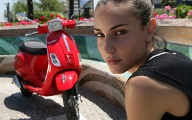 比亚乔Vespa_S_50摩托桌面壁纸