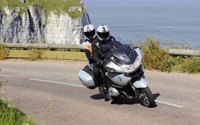宝马R 1200 RT摩托桌面壁纸