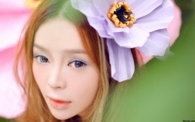 裴紫绮：森林梦幻精灵公主美女桌面壁纸