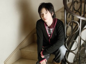 日本帅哥矢吹卓也桌面壁纸