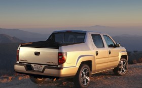 本田Ridgeline Sport皮卡桌面壁纸