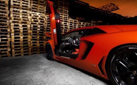 橙色兰博基尼Aventador汽车桌面壁纸