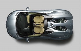 2013款兰博基尼Aventador LP700-4汽车桌面壁纸