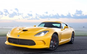 2013款道奇SRTViper GTS跑车桌面壁纸