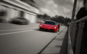 法拉利Enzo汽车桌面壁纸