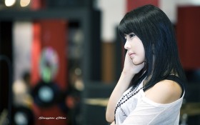 韩国美女模特李智友桌面壁纸