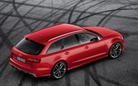 2013款奥迪RS6汽车桌面壁纸