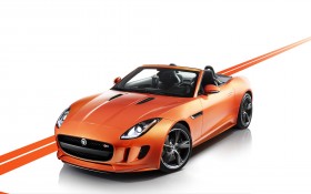 2013年Jaguar 捷豹跑车 F-Type Firesand汽车桌面壁纸