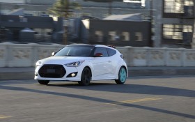 现代跨界敞篷Veloster C3轿车桌面壁纸