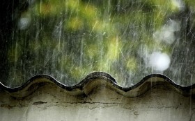 下雨天风景桌面壁纸