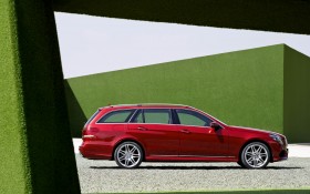 2014款奔驰 E-Class Estate旅行车桌面壁纸