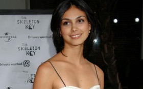 莫瑞娜·巴卡琳Morena Baccarin明星桌面壁纸
