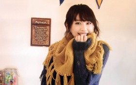 日本美女明星YUI吉冈唯桌面壁纸