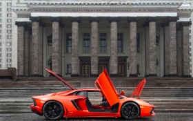2012款兰博基尼Aventador LP700-4跑车桌面壁纸