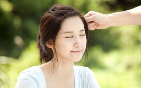 韩国美女林允儿桌面壁纸