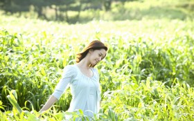 韩国美女林允儿桌面壁纸