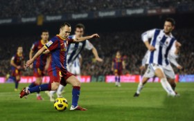 伊涅斯塔(Andres Iniesta)体育明星桌面壁纸