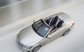 2014款奔驰 E-Class敞篷跑车桌面壁纸