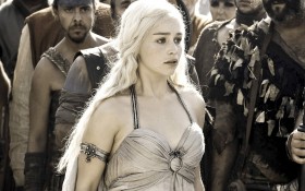 欧美明星艾米莉亚·克拉克Emilia Clarke桌面壁纸