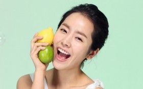 韩国美女明星韩智敏桌面壁纸