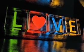 LOVE爱桌面壁纸
