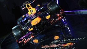 红牛RB9 F1赛车桌面壁纸